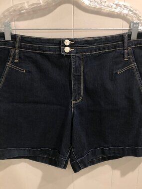 Gloria Vanderbilt Denim Shorts, Size 12